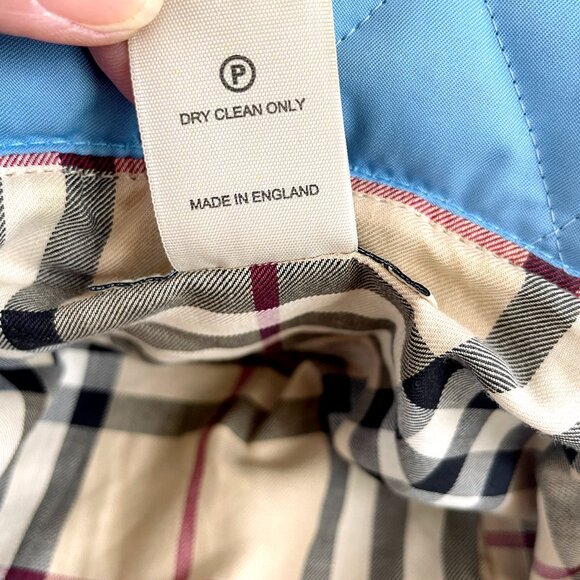 Blue Burberry quilted bucket hat - size small - Picture 8 of 8
